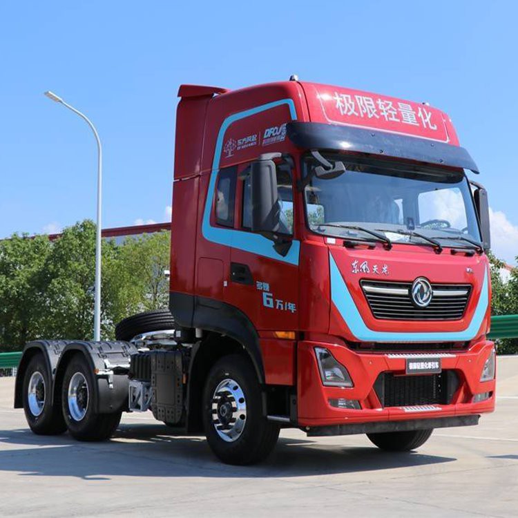 Вживаний тягач Dongfeng Tianlong KL Heavy Truck